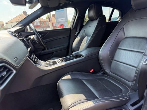 Jaguar XE 2.0D Prestige Euro 6 Ss Brown #66