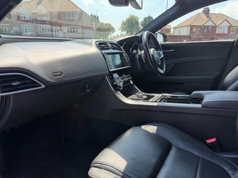 Jaguar XE 2.0D Prestige Euro 6 Ss Brown #65