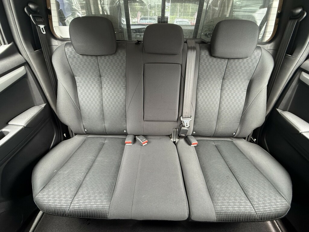 Isuzu D-Max 1.9 Td Utility Pickup Double Cab White #36