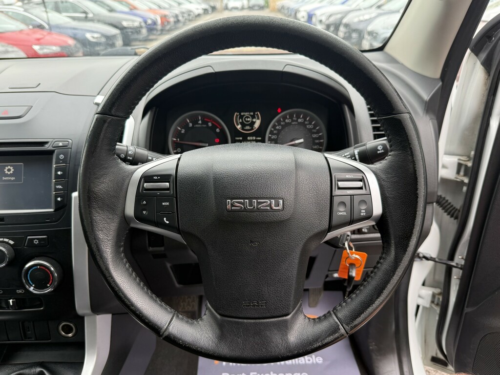 Isuzu D-Max 1.9 Td Utility Pickup Double Cab White #23