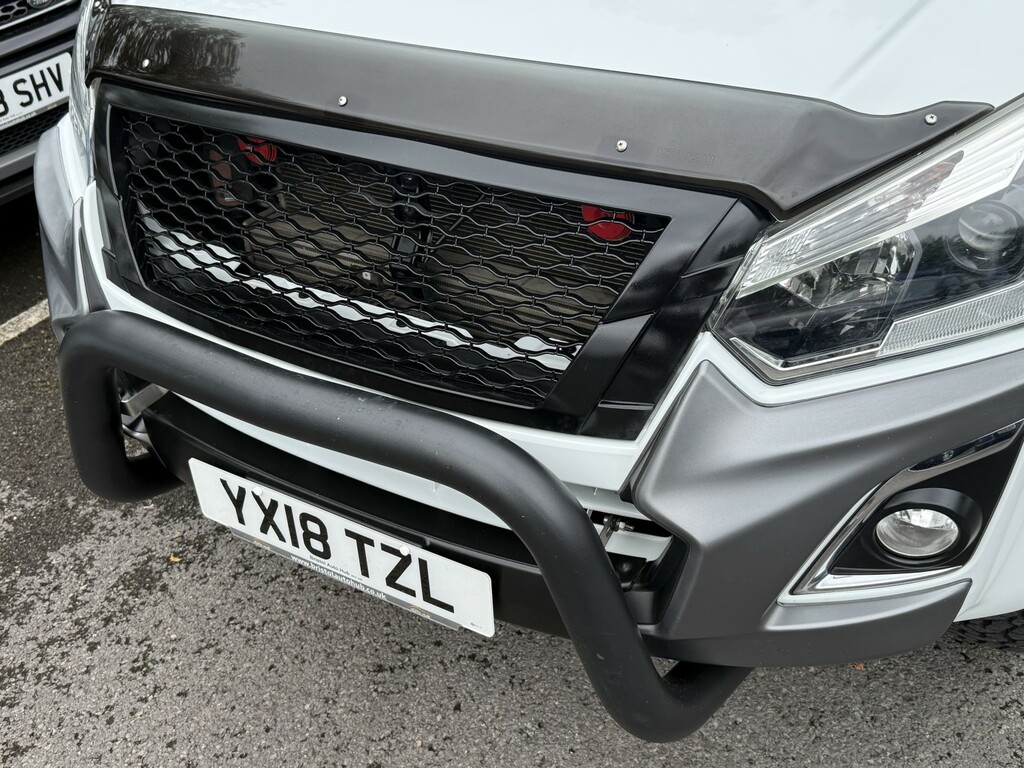 Isuzu D-Max 1.9 Td Utility Pickup Double Cab White #41