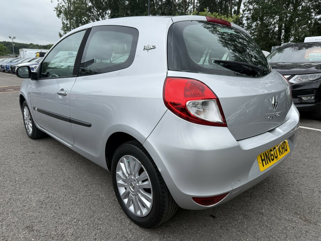Renault Clio 2.0 Clio Renault Sport White #18