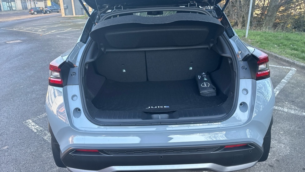 Nissan Juke Tekna YA75KBZ Black #4