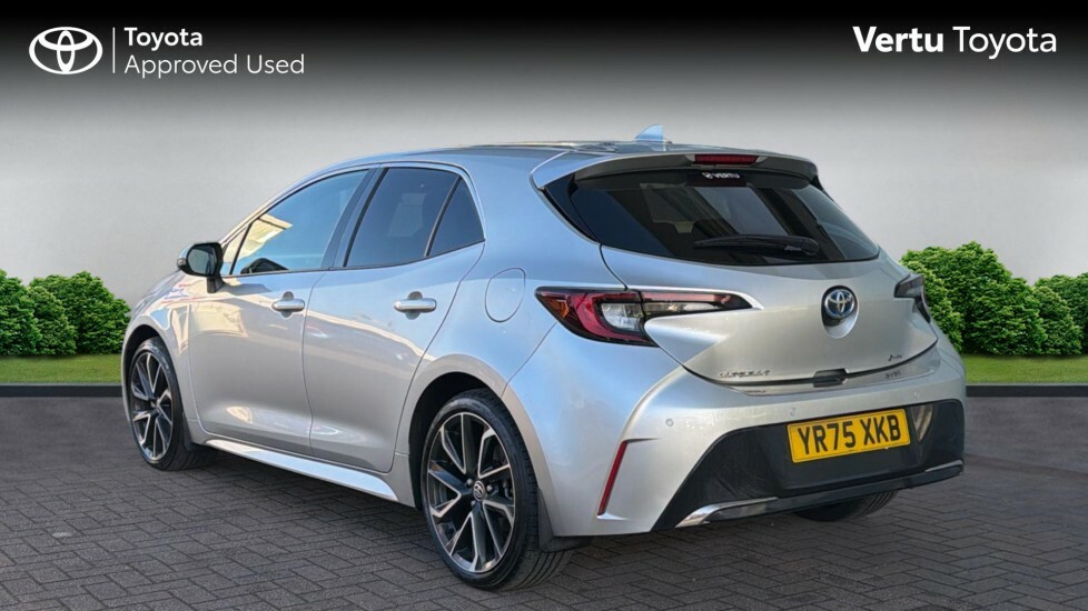 Toyota Corolla Excel Silver #4