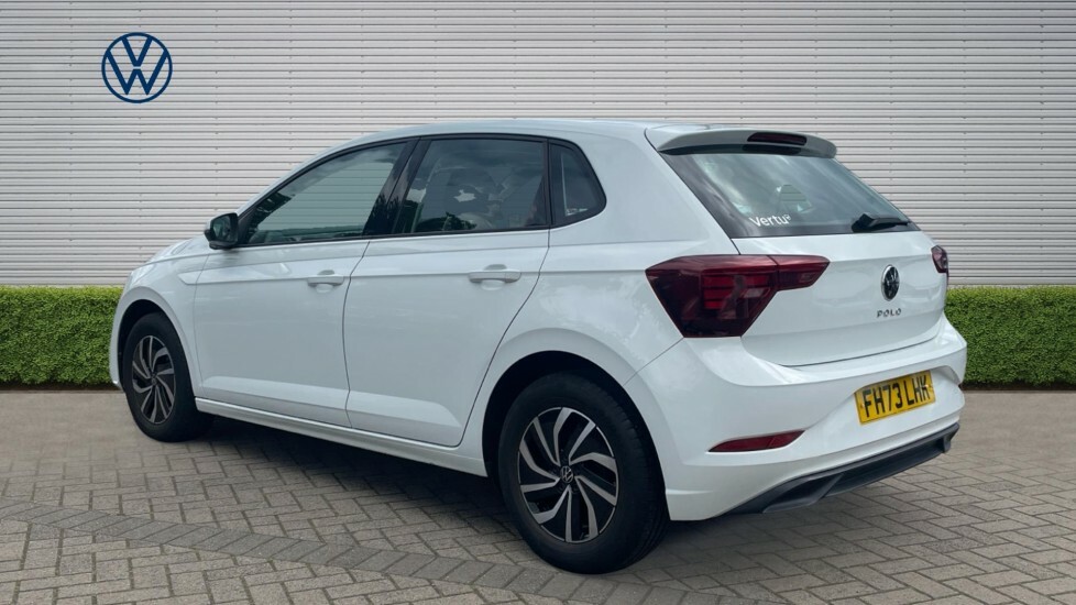 Volkswagen Polo Life White #3
