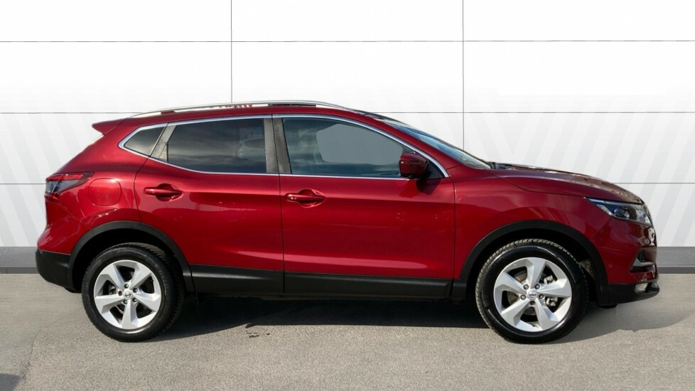 Nissan Qashqai Tekna Red #5