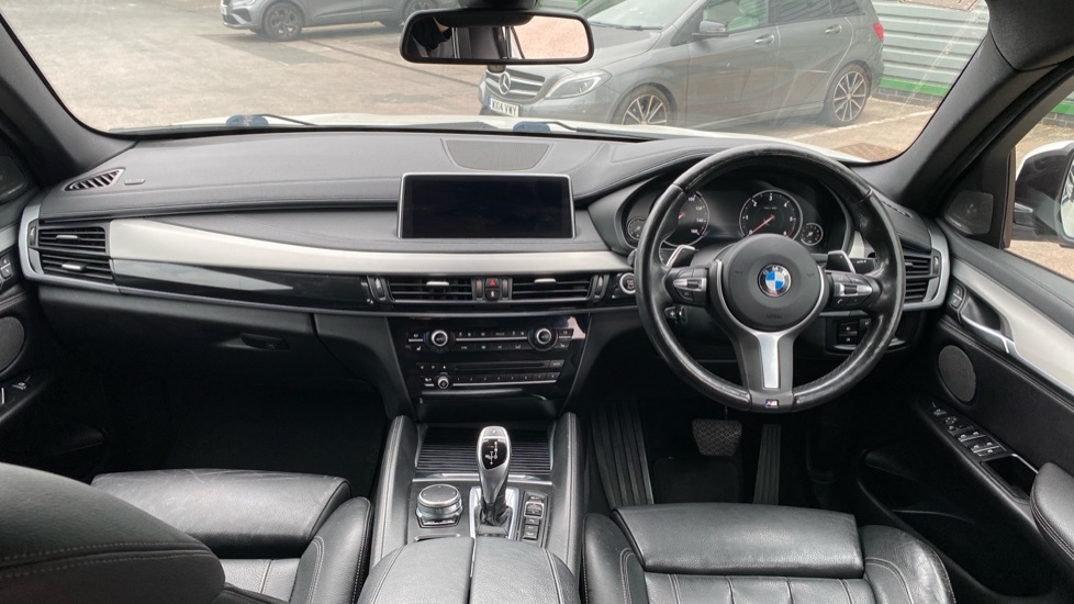 BMW X6 M M Sport White #4