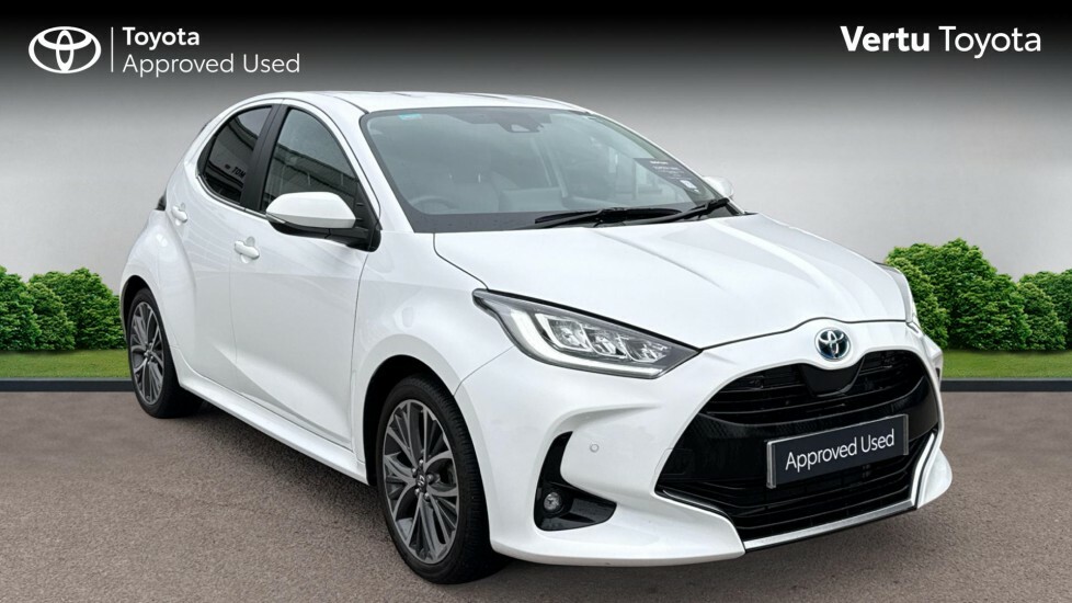 Toyota Yaris Excel White