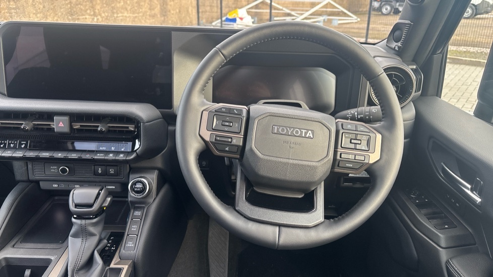 Toyota Land Cruiser Invincible SG75BUP Black #6