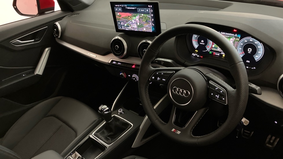 Audi Q2 S Line VN75UEU Red #6