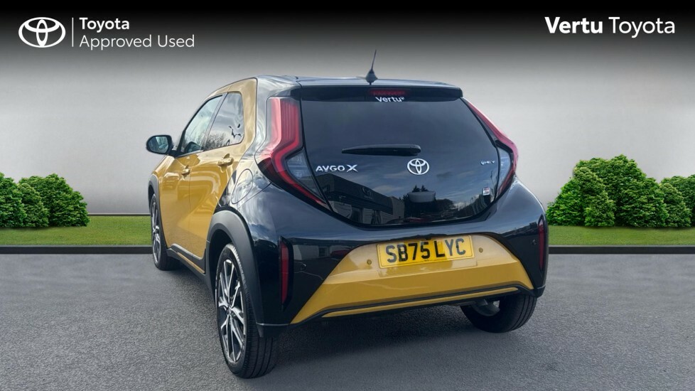 Toyota Aygo X Gr Sport SB75LYC #4