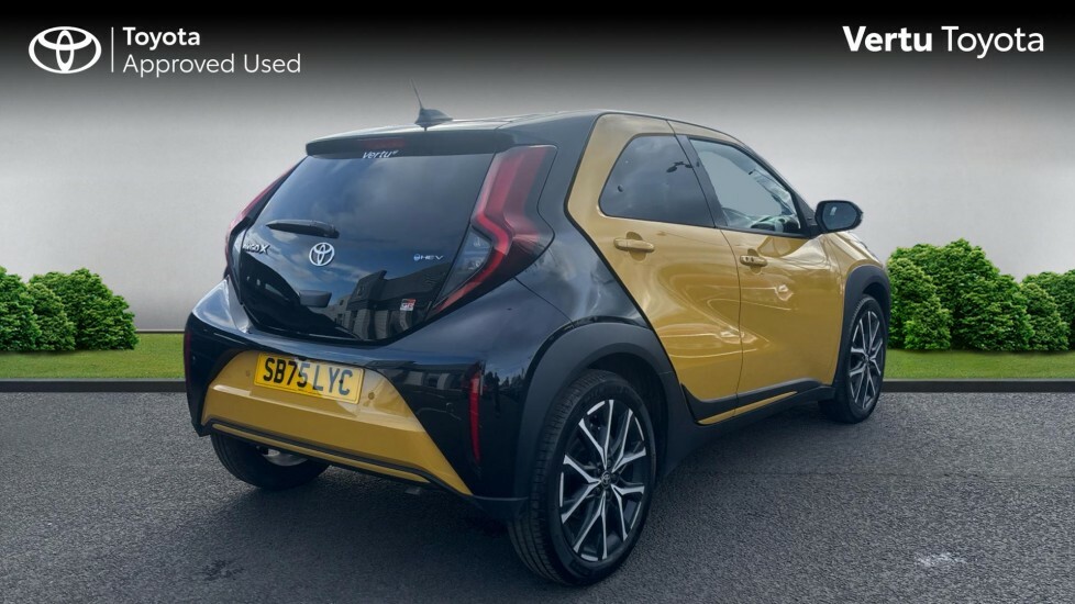 Toyota Aygo X Gr Sport SB75LYC #2