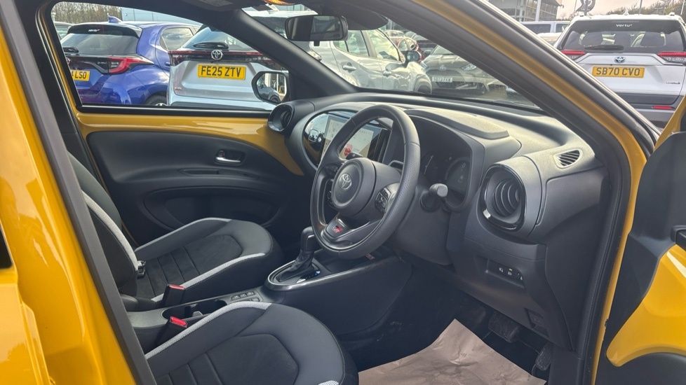 Toyota Aygo X Gr Sport SB75LYC #5