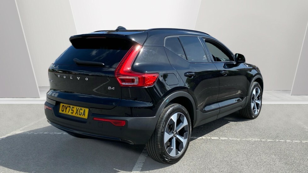 Volvo XC40 Plus Black #2