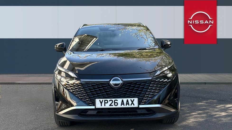 Nissan Qashqai Tekna Black #3