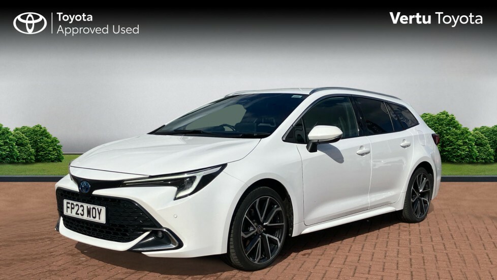 Toyota Corolla Excel White #3