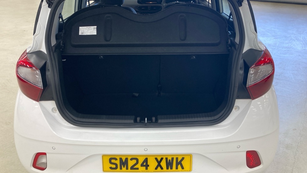 Hyundai I10 Advance White #4