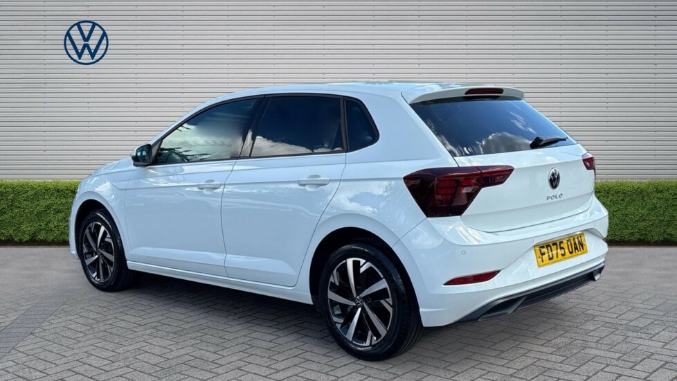 Volkswagen Polo Match White #3