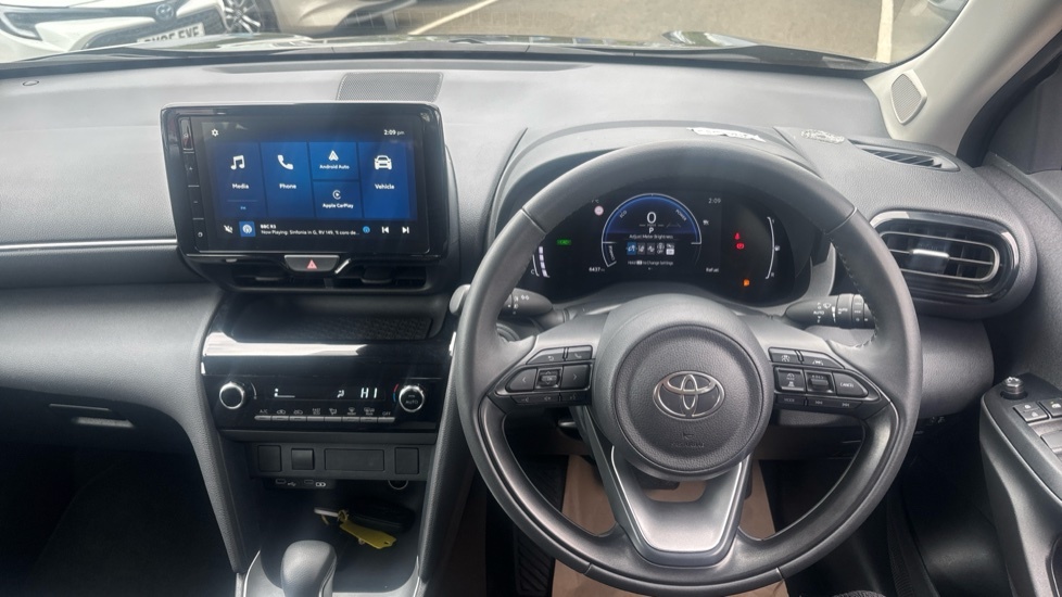 Toyota Yaris Cross Icon Grey #6