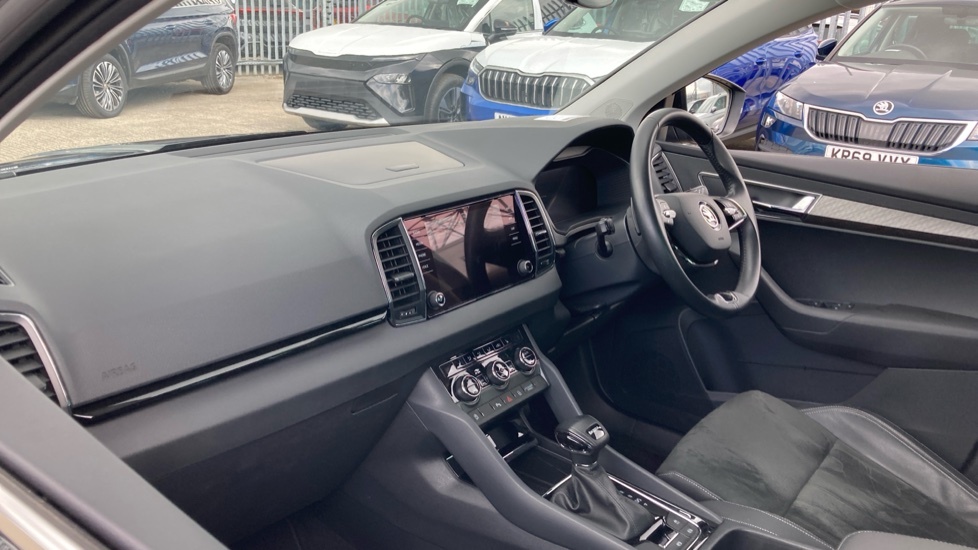 Skoda Karoq Se L Black #2