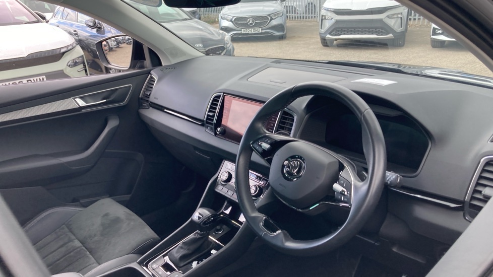 Skoda Karoq Se L Black #6