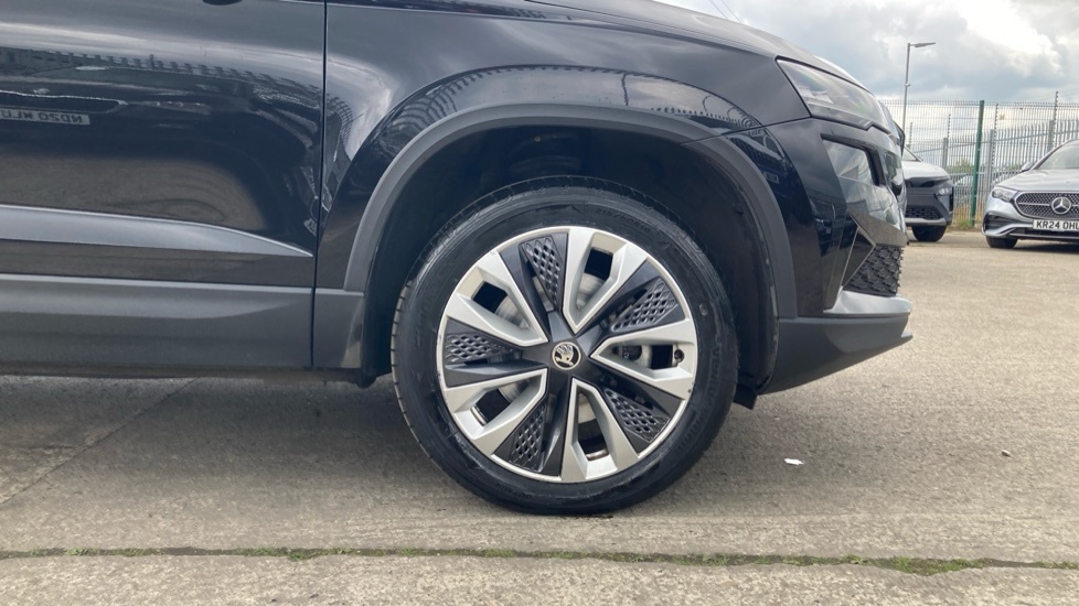 Skoda Karoq Se L Black #5