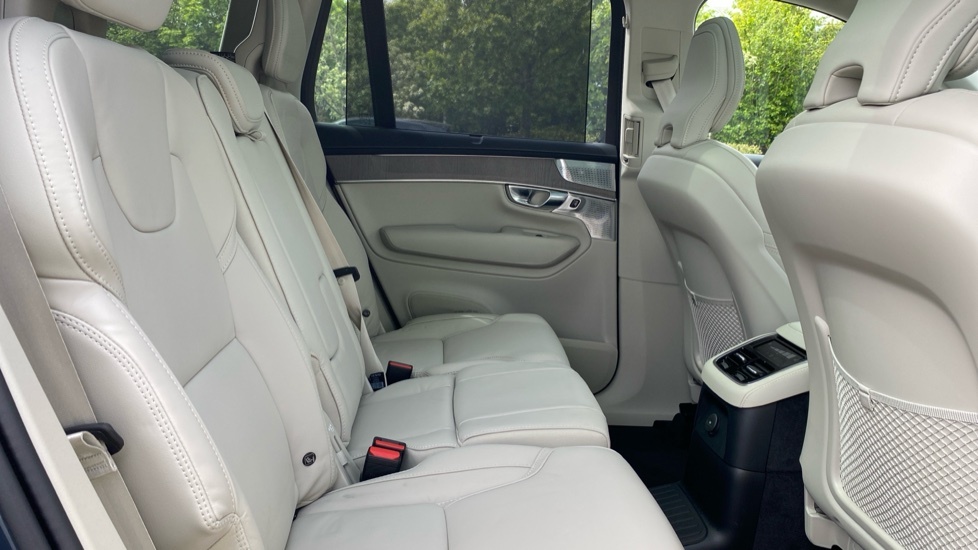 Volvo XC90 Ultra Blue #6