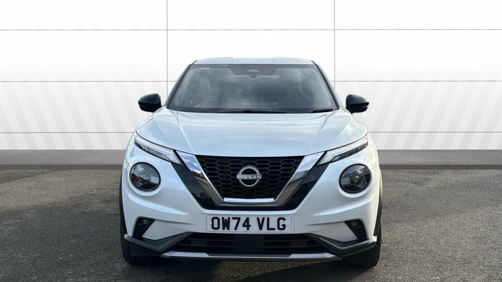 Nissan Juke Tekna White #3