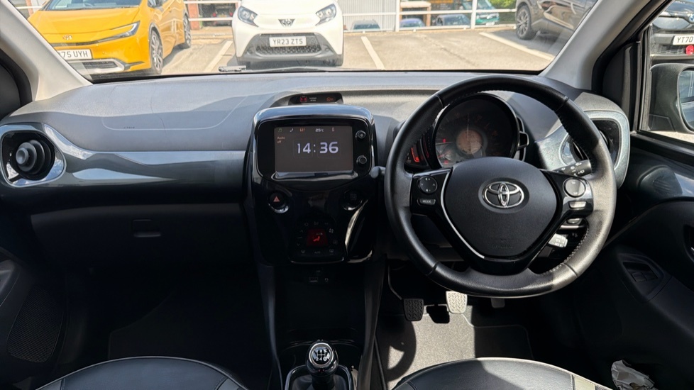 Toyota Aygo X X-clusiv 3 Grey #6
