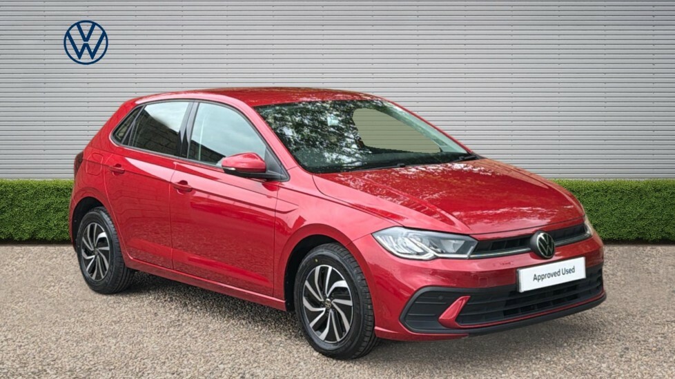 Volkswagen Polo Life Red