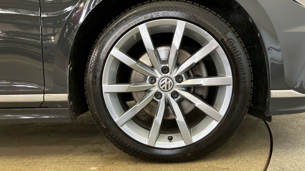 Volkswagen Passat R-line Grey #5
