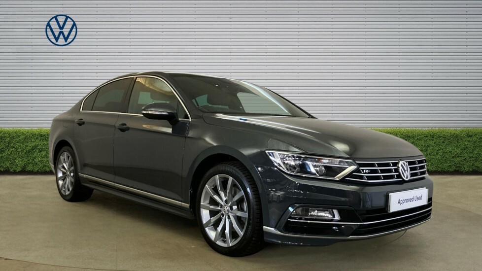 Volkswagen Passat R-line Grey