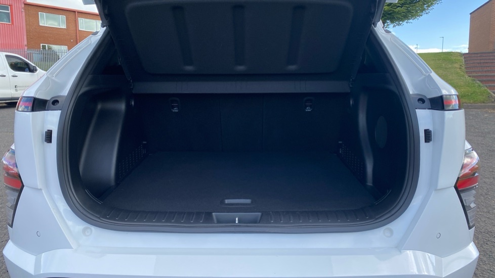 Hyundai Kona N Line S White #4