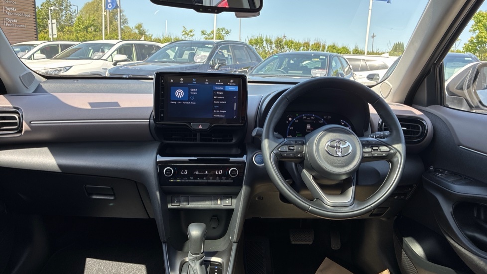 Toyota Yaris Cross Excel White #6