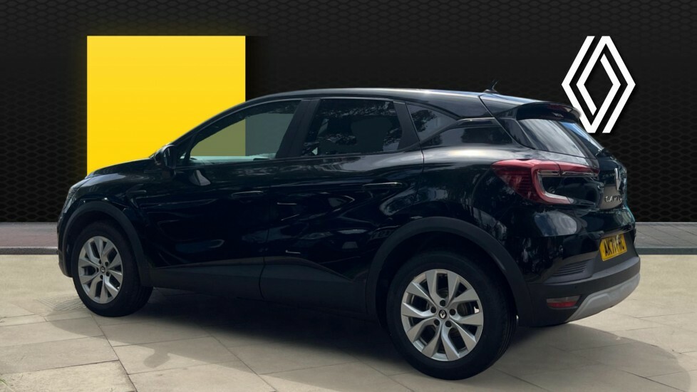 Renault Captur Iconic Black #2