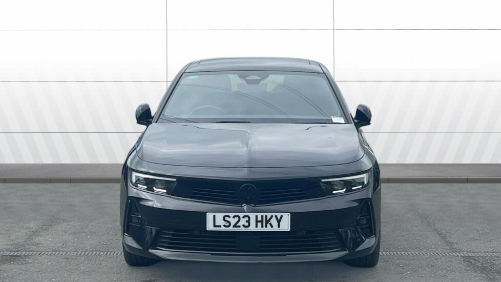 Vauxhall Astra Ultimate Black #3
