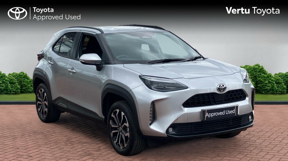 Toyota Yaris Cross Design FL75PXG Silver