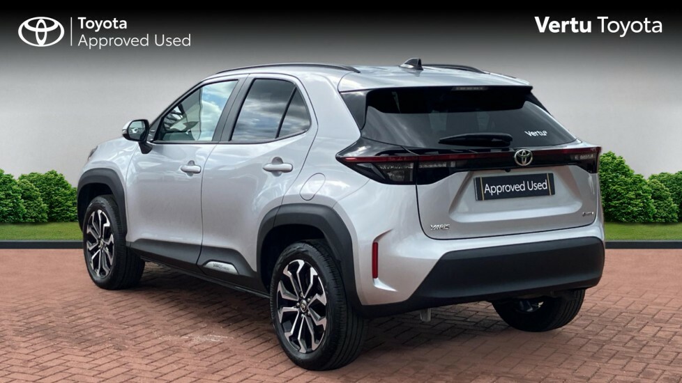 Toyota Yaris Cross Design FL75PXG Silver #4