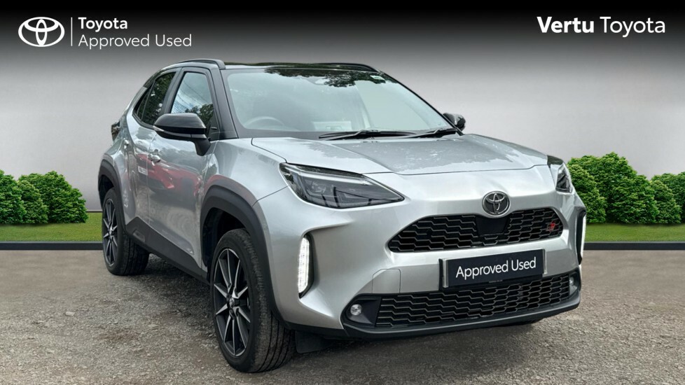 Toyota Yaris Cross Gr Sport WG75EPN White