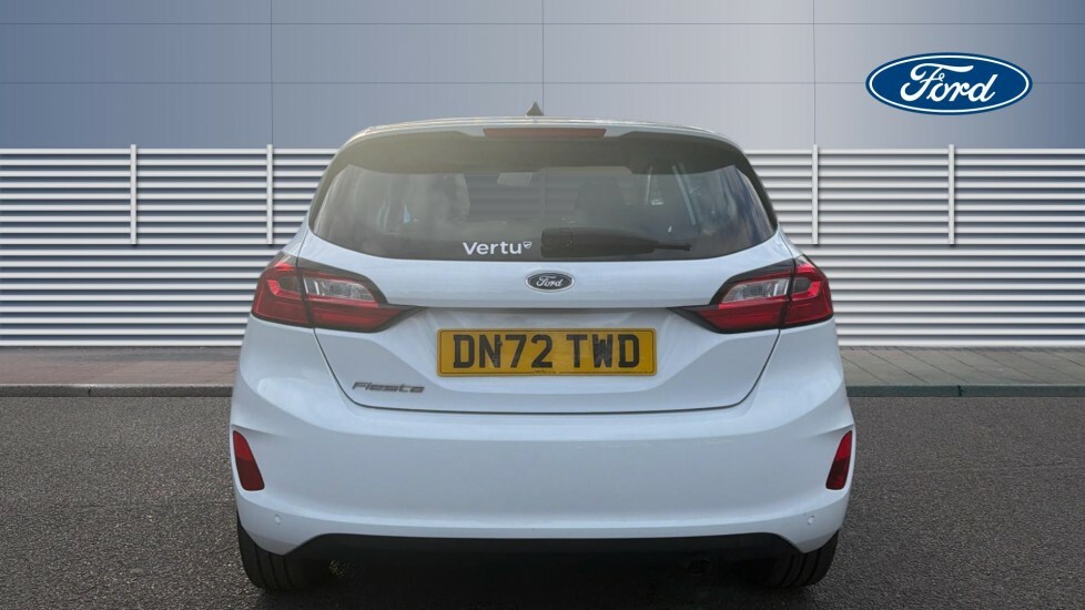 Ford Fiesta Trend White #6