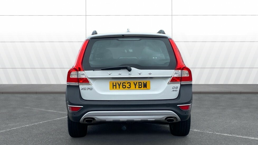 Volvo XC70 Se Lux White #6
