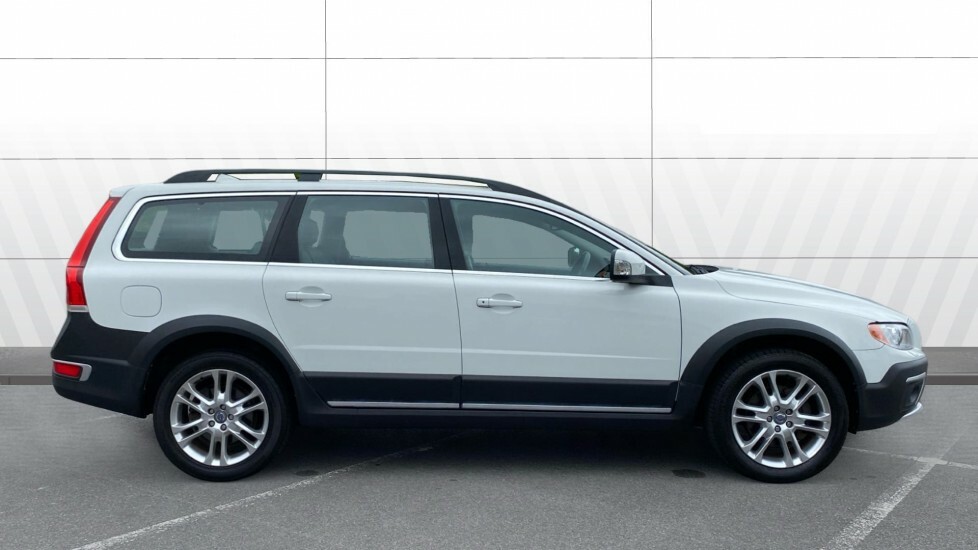 Volvo XC70 Se Lux White #5