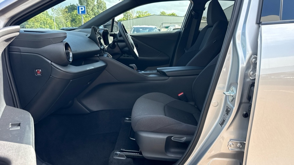 Toyota C-Hr Design Silver #5