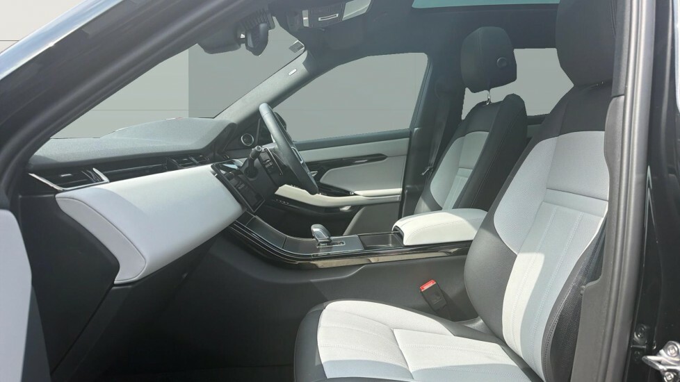 Land Rover Range Rover Evoque Edition Black #3