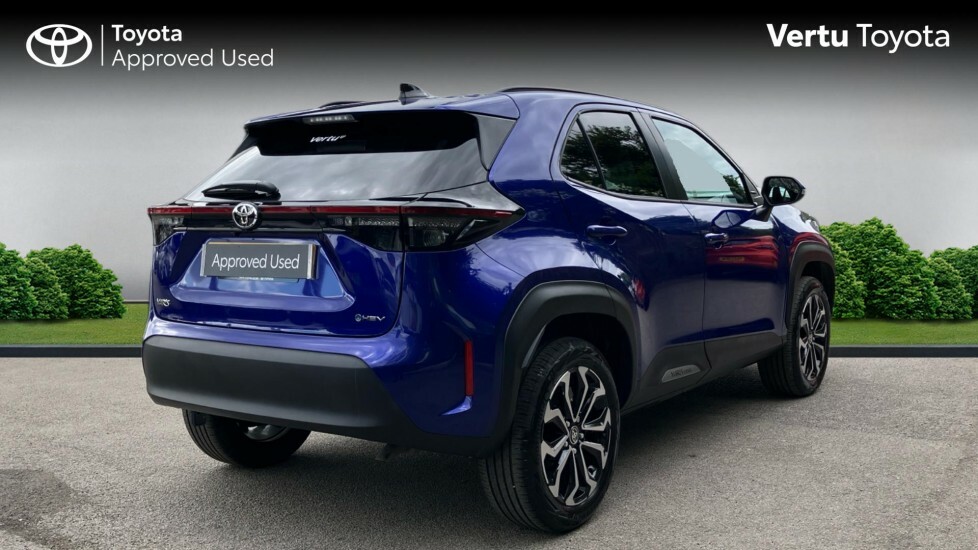 Toyota Yaris Cross Design Blue #2