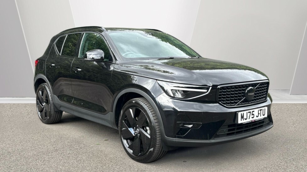 Volvo XC40 Plus Black Edition Black