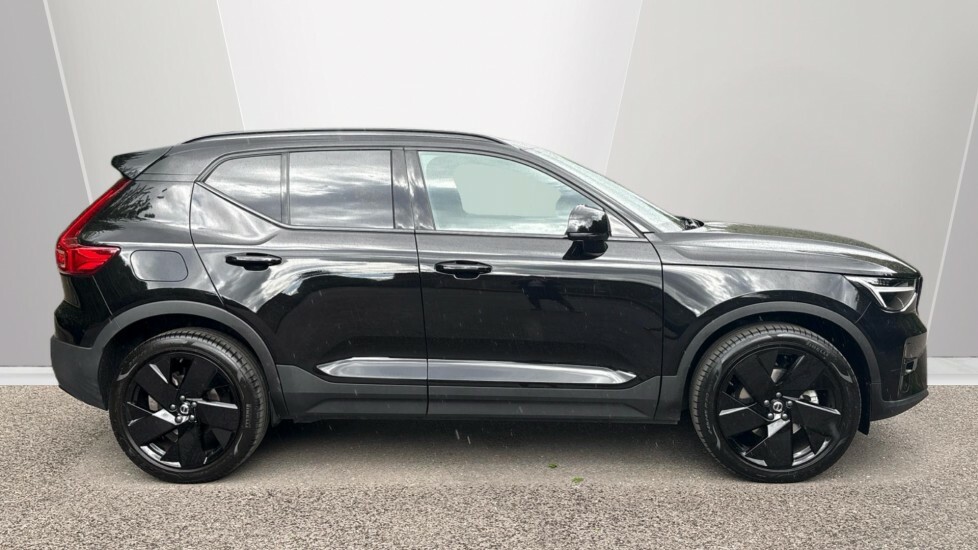 Volvo XC40 Plus Black Edition MJ75JTU Black #3