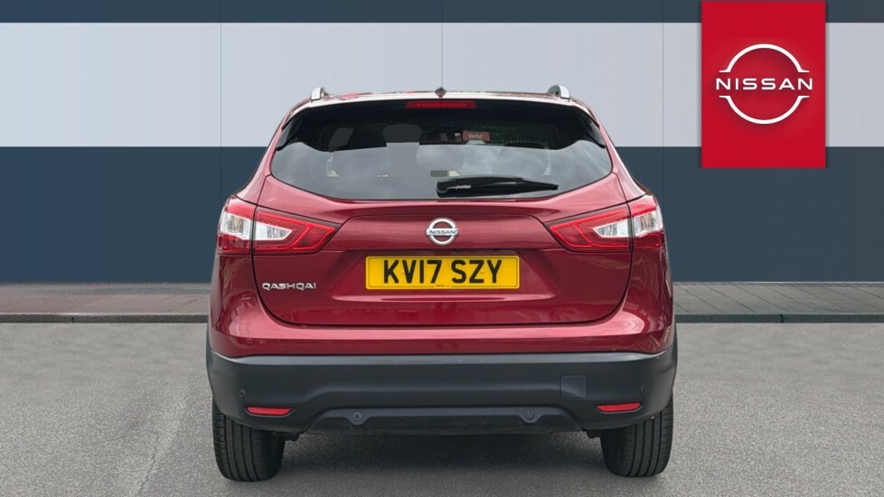 Nissan Qashqai Tekna Red #6
