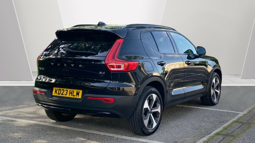 Volvo XC40 Ultimate Black #2
