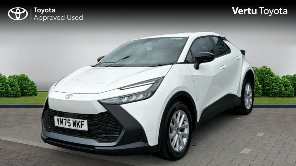 Toyota C-Hr Icon YM75WKF White #3